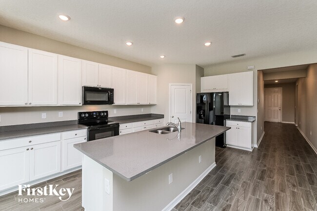 Foto del edificio - 11811 Cara Field Ave