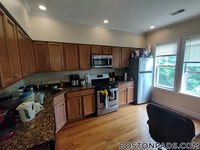 Foto del edificio - 30 Circuit St