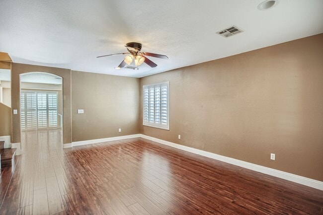 Building Photo - RV Parking - 4 Bedroom @ Racetrack/Burkholder