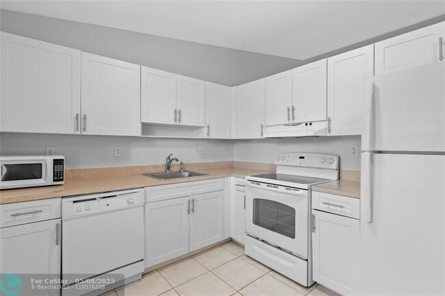 Foto del edificio - 4325 NW 5th Ave