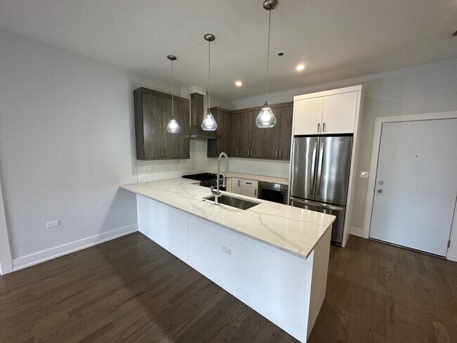 Foto del edificio - 2217 W Madison St