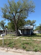 Building Photo - 105 N Star St