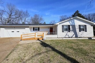 Building Photo - 116 Lake Terrace Cir