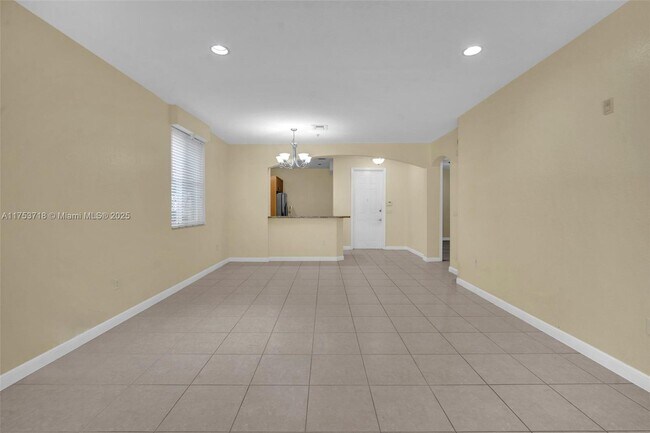 Foto del edificio - 2901 NW 126th Ave