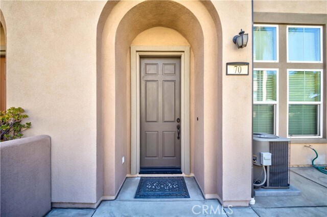 Foto del edificio - 70 Stockton Dr