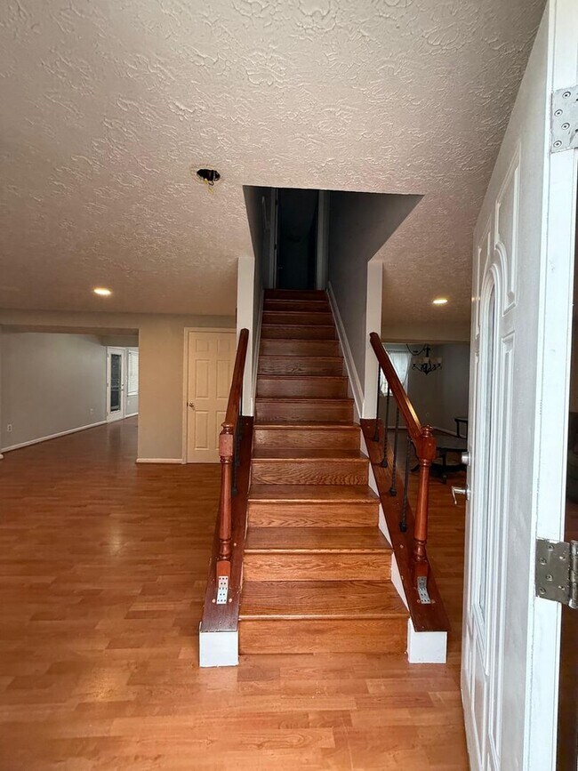 Foto del edificio - 8302 White Star Ct