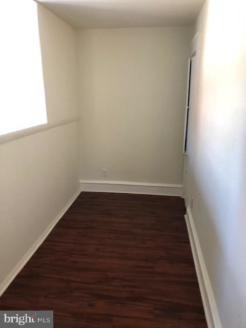 Foto del edificio - 100 E Oak Ln