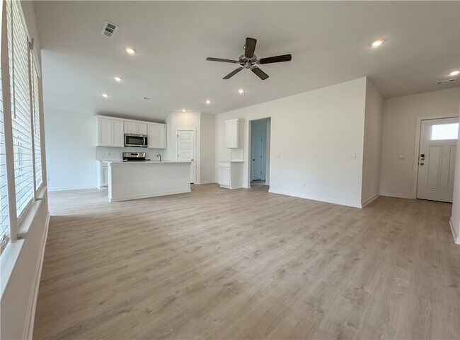 Foto del edificio - 4378 W Glacier St