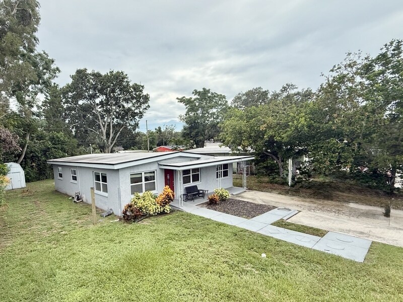 Foto principal - 1375 Tuscola St