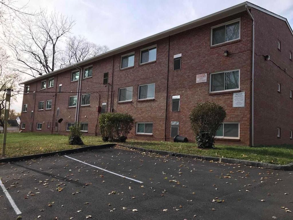 Primary Photo - 5707 Adleigh Ave