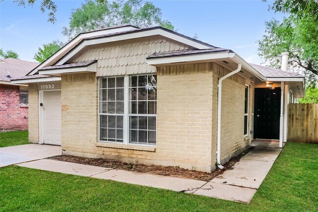 Building Photo - 11002 Beaver Trail Dr