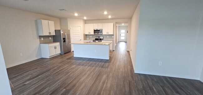 Building Photo - 3676 Hatchery Wy