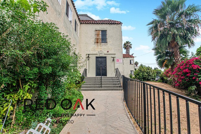Building Photo - 400 N Coronado St