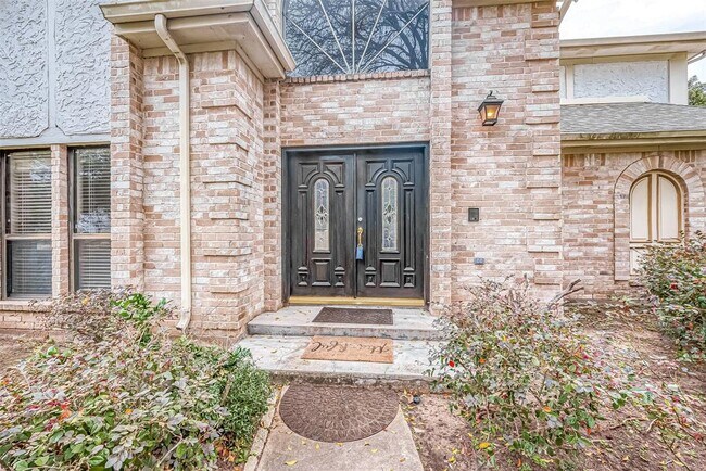 Building Photo - 1015 Sugar Lakes Dr