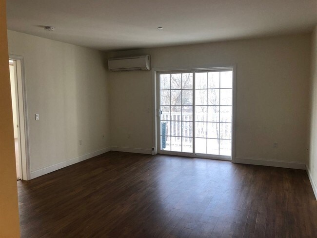 Foto del edificio - 19 Kendall Pond Rd