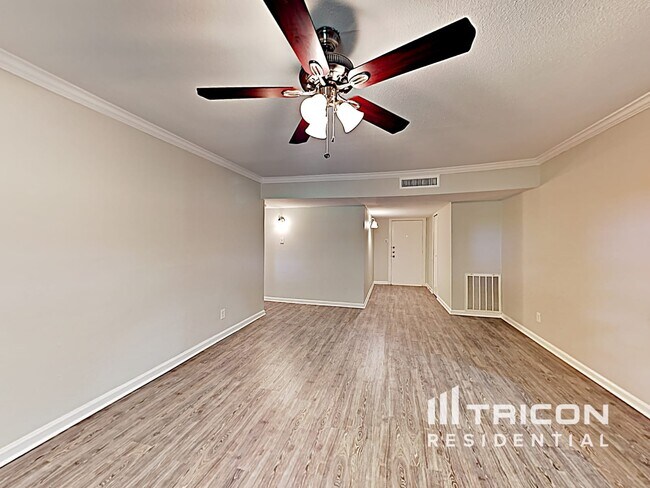 Foto del edificio - 4137 Salem Dr