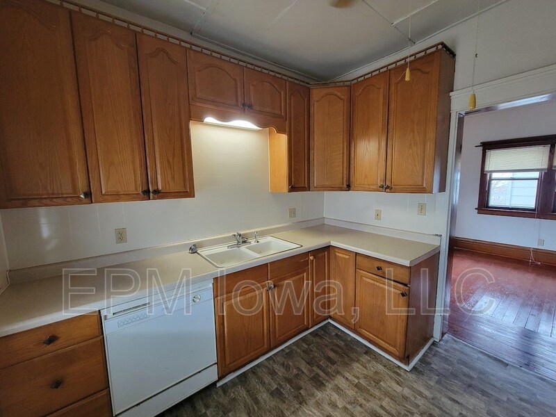 Primary Photo - 421 Nevada St