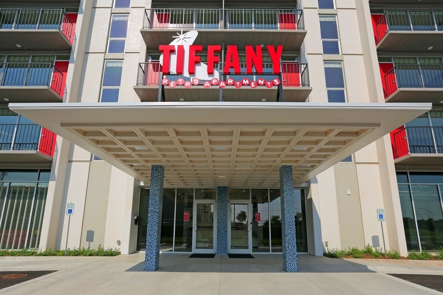 Tiffany Retro Apartments Oklahoma City Ok Apartments Com