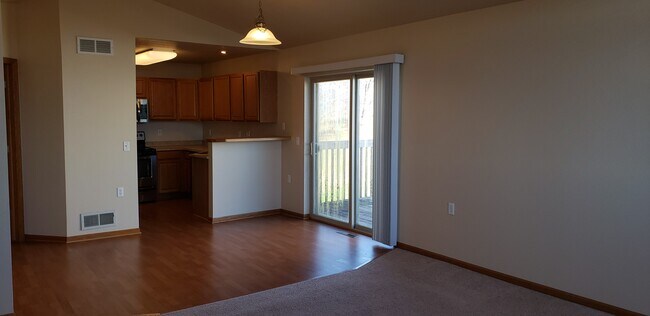 Foto del edificio - 2019 Barber Dr