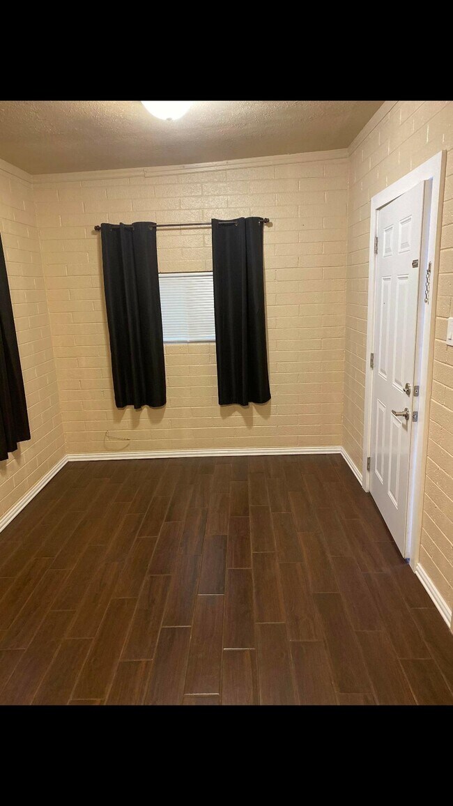 Foto del edificio - 236 N Saguaro Dr