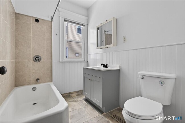 Foto del edificio - 227 Olivia St