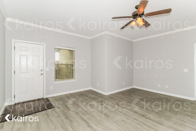 Foto del edificio - 7131 Mosley St