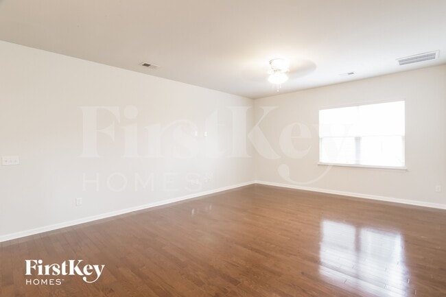 Building Photo - 328 Cantley Ct