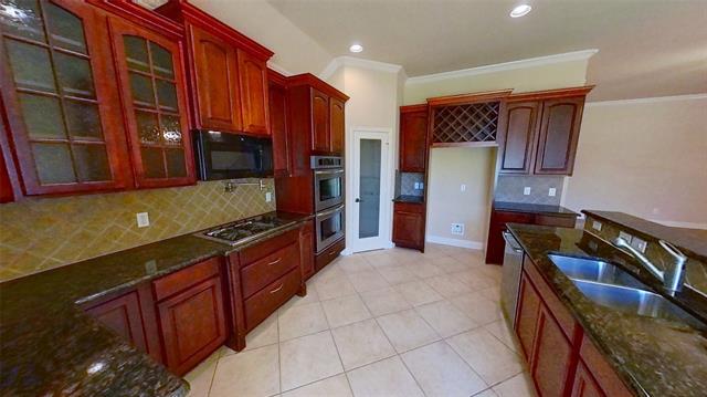 Foto del edificio - 4504 Woodcrest Ln