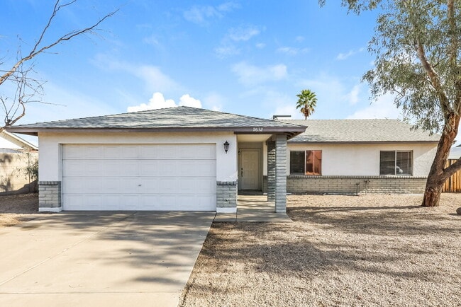 Building Photo - 9632 W El Caminito Dr