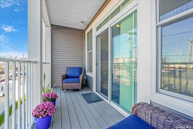 Building Photo - 141 Marina Pointe Dr