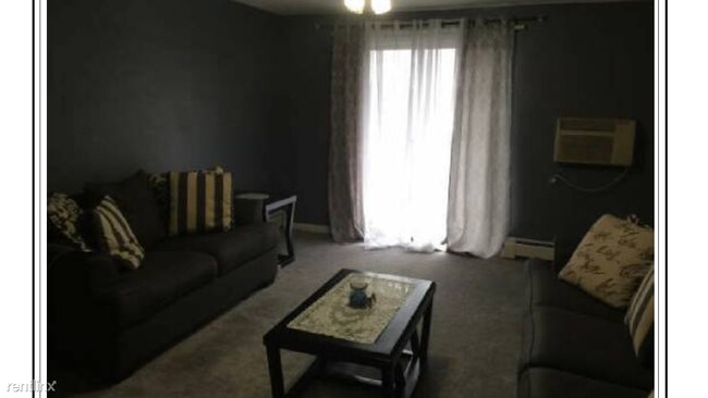 Foto del edificio - 1000 Governors Dr