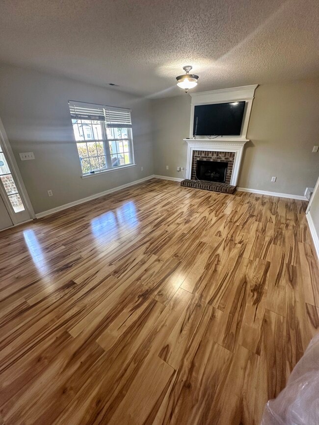 Building Photo - 606 Edenberry Dr