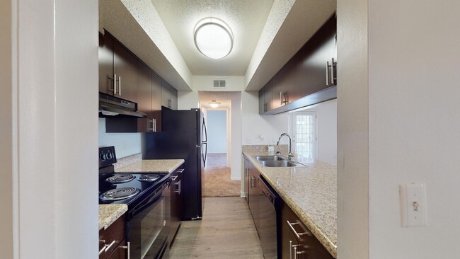 Interior Photo - Brookridge