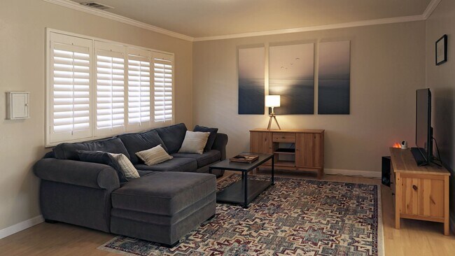 Foto del edificio - Updated 3 Bed, 2 Bath House in the Heart of Santee!