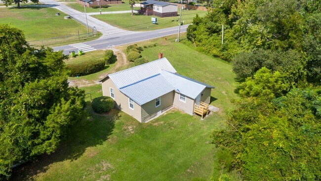 Foto del edificio - 2810 Oaks Rd