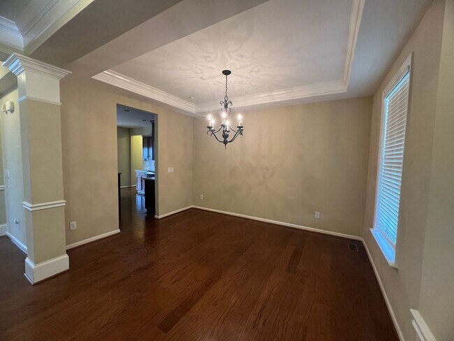 Foto del edificio - Home for Rent in the Desired Brookview For...