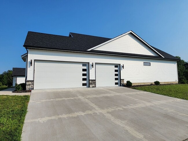 Building Photo - 6817 Timber Ct