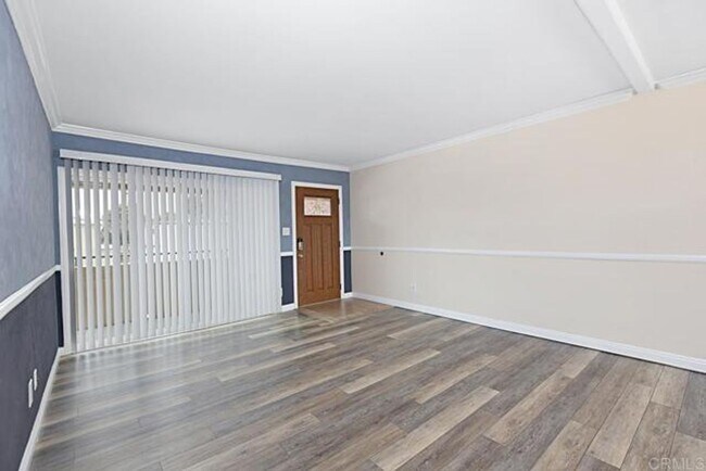 Foto del edificio - 3 Bedroom Condo Close to Base