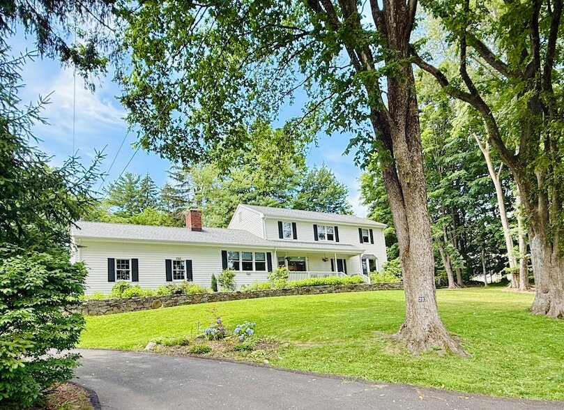 Foto principal - 203 Skyline Ln
