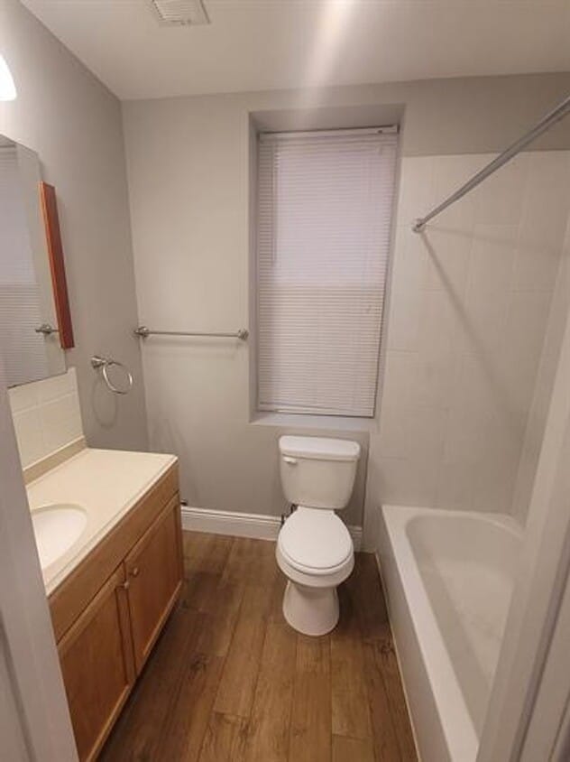 Foto principal - 3002 N Calvert St