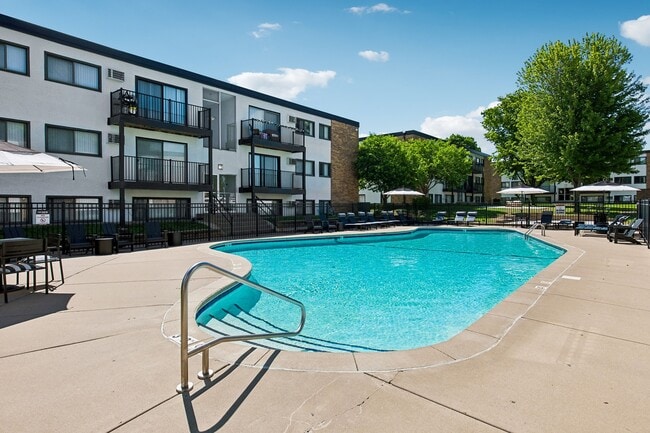 Building Photo - ReNew Meadow Lake
