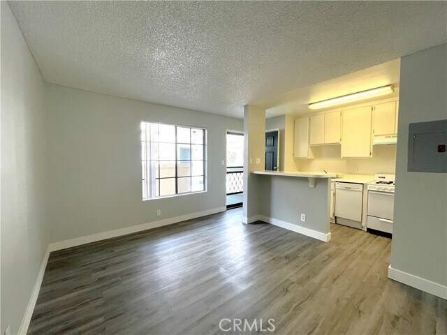 Foto del edificio - 1130 Newport Ave