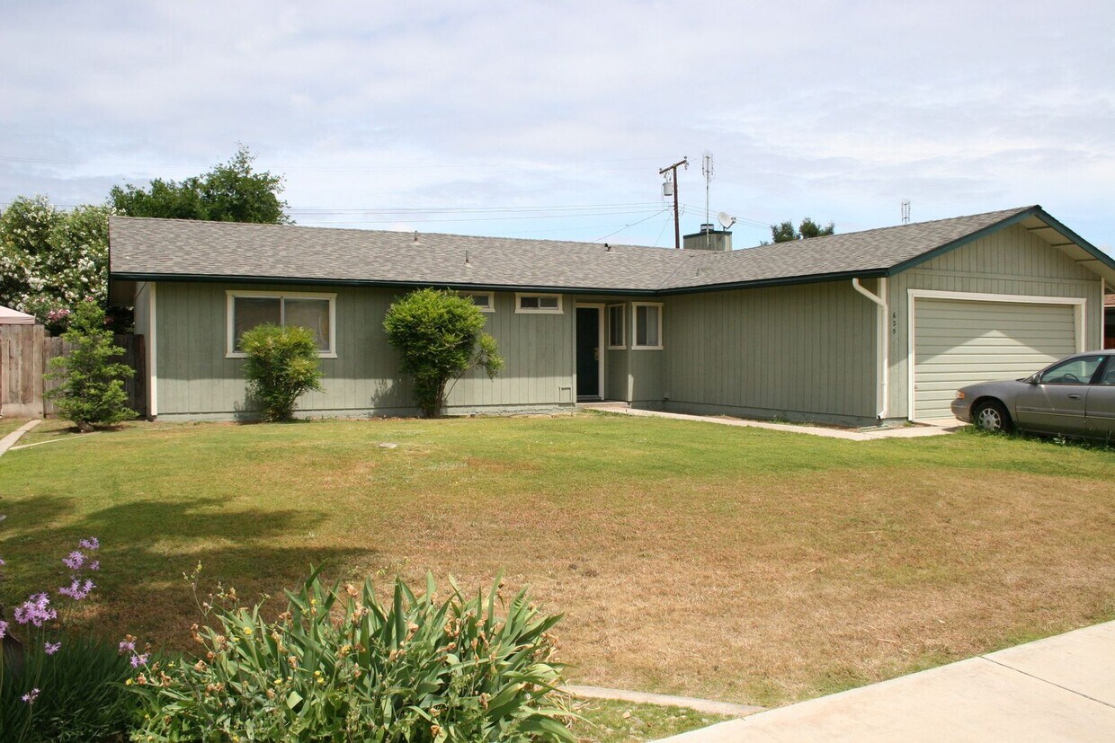 625 Moore Cir, Exeter, CA 93221 House Rental in Exeter, CA