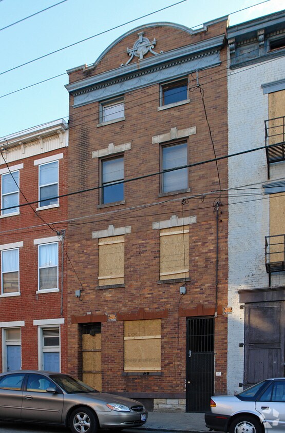Primary Photo - 1618 Walnut St