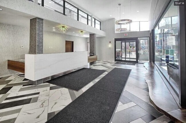 Foto del edificio - 700 1st St