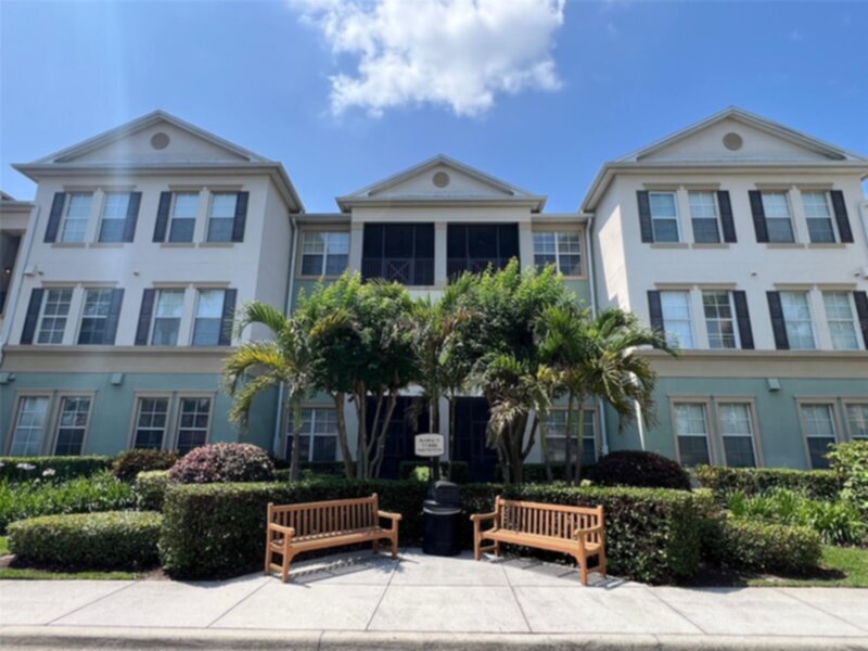 Primary Photo - Beautiful 2 Bedroom Condo in Windermere