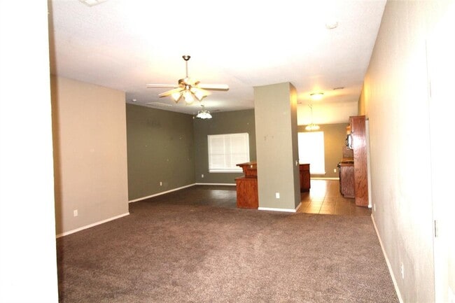 Building Photo - 1726 Concord Dr