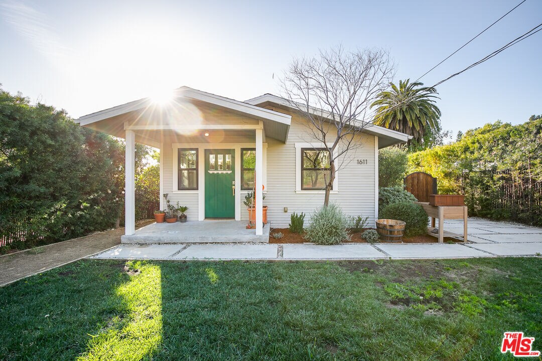 Foto principal - 1611 N Avenue 56