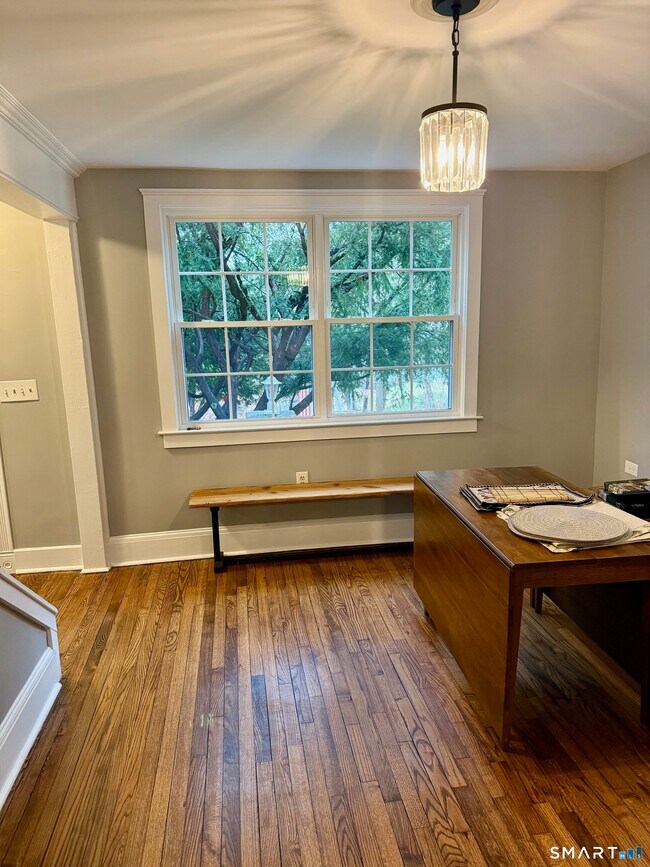 Foto del edificio - 40 Wilridge Rd