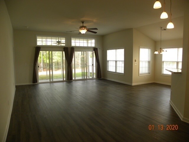 Building Photo - 235 Marbella Dr